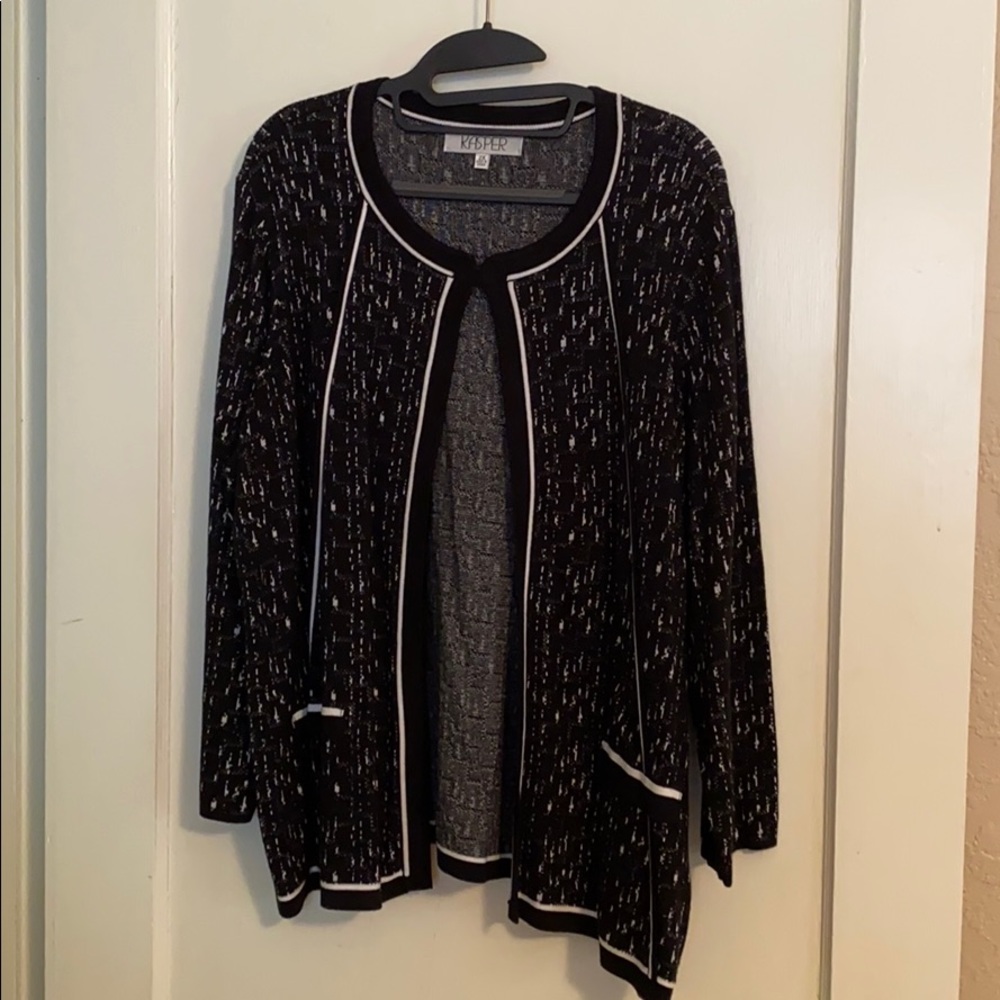 Kasper 3/4 Sleeve Black and White Suit Sweater